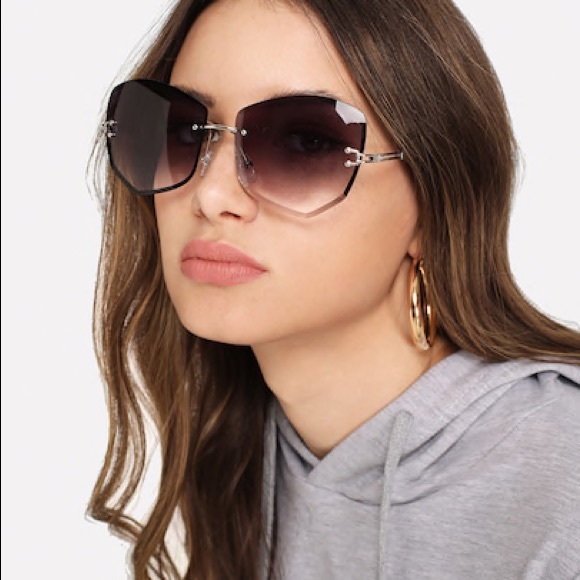 none Accessories - Sunglasses